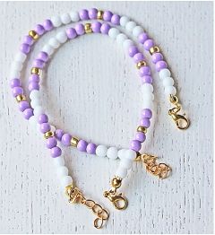 Armband 4mm pastel lila en witte rocaille kralen