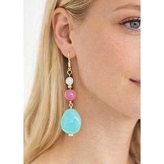 Lange oorbellen aqua groen, cerise rood en creme wit. 