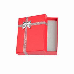Cadeau doosje voor ketting of hanger, rood met zilveren strikje, 8x5x3mm