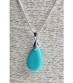Ketting met turkoois kleurige druppelvorm hanger