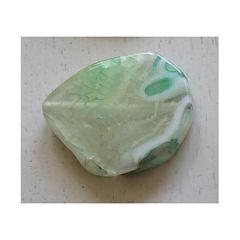 Kraal Agaat lichtgroen crackle 40x35x8mm