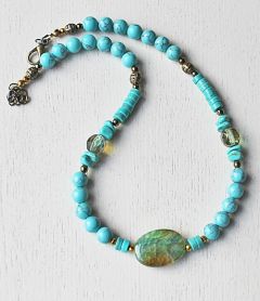 ketting blauwe turkoois kleur kralen met vuur agaat