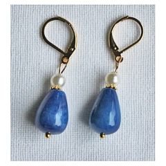 Oorbellen blauwe Jade druppel met shell pareltje