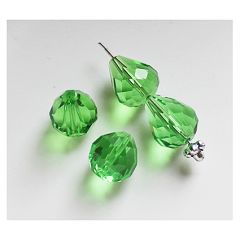 Facetgeslepen druppelkraal AAA kristal glas 10x12mm, groen. Per 3 stuks.