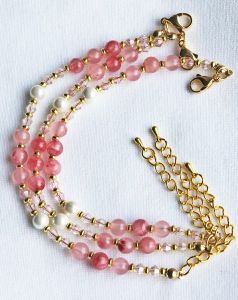 Armband 6mm roze jade met shell pareltjes