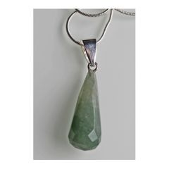 Halsketting met groene facetgeslepen jade hanger