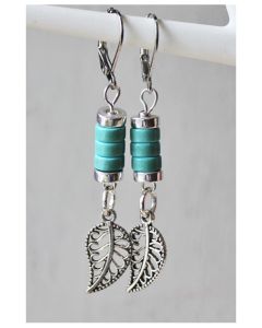 Set Boho oorbellen turkoois, hematiet en zilverkleurig blaadje