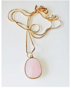 Ketting met facetgeslepen rozekwarts hanger