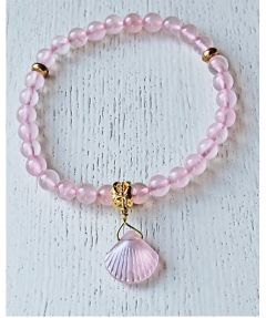 Armband 6mm rozekwarts kralen met schelp bedel