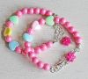 Kinder armband 8mm roze kralen met gekleurde hartjes