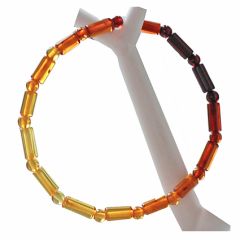 Armband barnsteen smalle lange kralen 18cm.