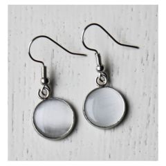 Oorbellen Cat-eye wit-grijs 12mm