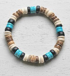 (Surf) Armband cocoskralen met turkoois kleur kralen. 19-20cm.