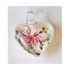 Hanger lampwork wit glazen hart met roze bloem