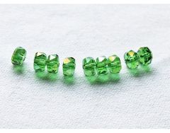 Zakje facetgeslepen heldere groene kristal glaskralen 8x5mm, 20 st.