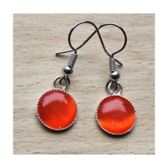 Oorbellen  cat eye 10mm zacht oranje-rood