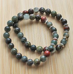 Armband 8mm bloedsteen kralen met hematiet tussenkralen. 19-20cm.