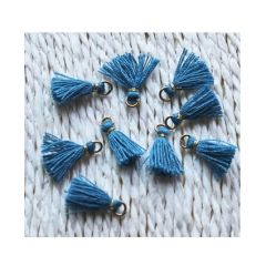 Kwastje of tassel donkerblauw 10x15mm. Goudkleurig ringetje.