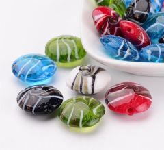 Handgemaakte plat-ronde lampwork kralen, donkerblauw-wit-goud, 20mm. Per stuk